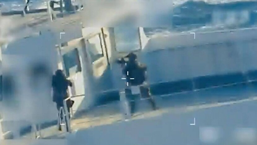 کماندو‌های آمریکایی «محموله ایران» را از کشتی چینی ربودند!