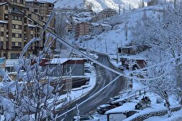 تصاویری از بارش برف سنگین در شمشک