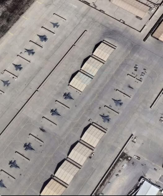 طالبان در بگرام به‌جای هواپیما‌ و جنگنده‌های واقعی نقاشی کشید!