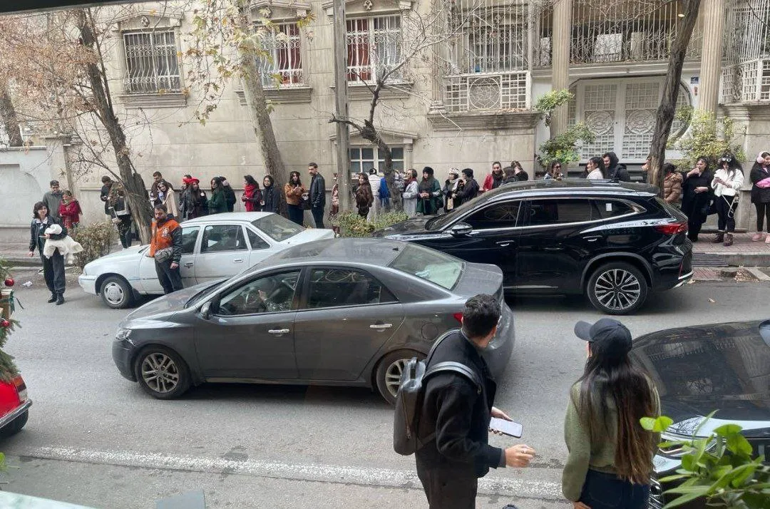 کافه کریسمسی در تهران که این روزها حسابی شلوع شده است کافه کریسمسی در تهران