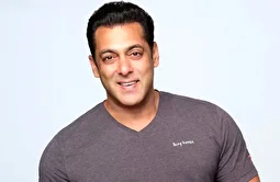 (ویدئو) لشکرکشی سلمان خان با بادیگارد مسلح به خیابان‌های هند!