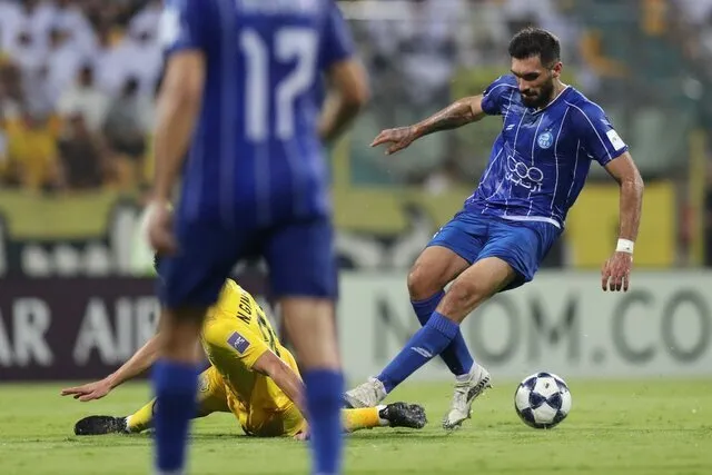 عذرخواهی عارف آقاسی به خاطر مصاحبه جنجالی