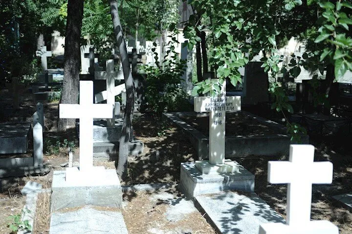 (تصاویر) «قبرستان ممنوعه تهران» کجاست و مدیریت آن با کیست؟