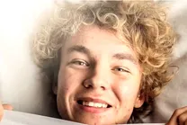 چرا مردان با نعوظ از خواب بیدار می‌شوند؟