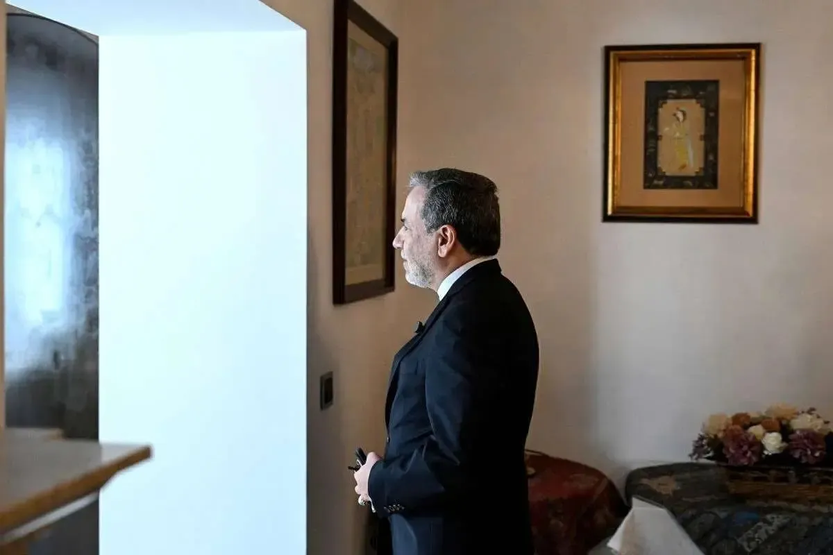 عباس عبدی؛ عراقچی تهی از ابتکار است