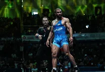 صعود ۴ آزادکار ایران به نیمه نهایی قهرمانی آسیا | هادی وفایی‌پور رقیب حسن یزدانی حذف شد!