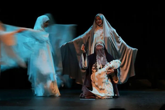 اینجا ستارخان است، رو به روی خانه حضرت زهرا (ع)