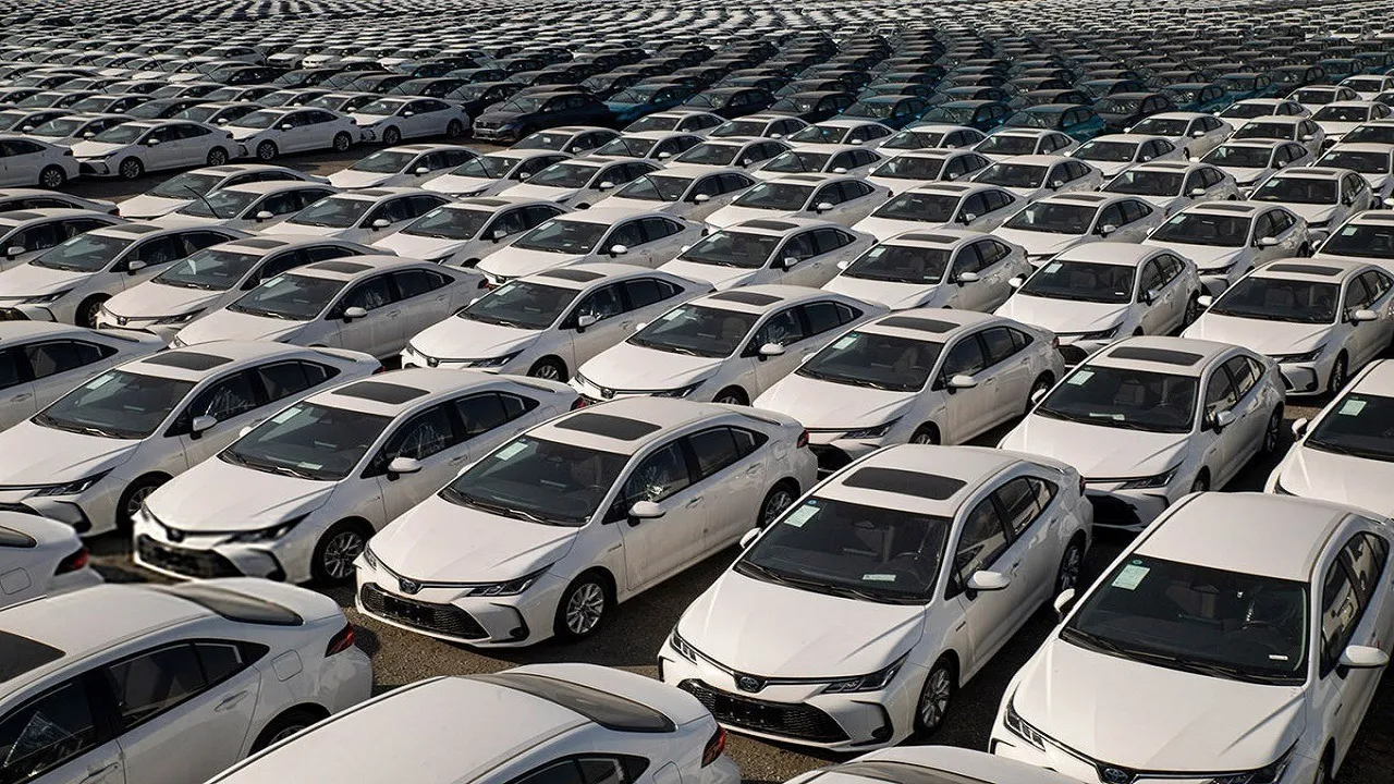 مهلت ثبت‌نام خودرو‌های وارداتی تمدید شد