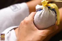 ساخت کمپرس گرم در خانه با یک جوراب