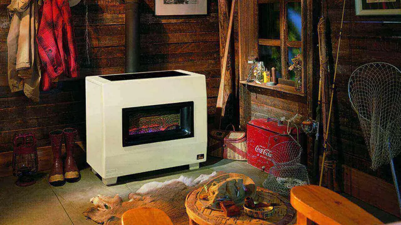 پاییز شروع شد؛ مردم اردبیل بخاری روشن کردند