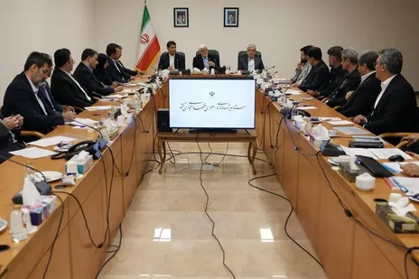 محمدرضا عارف: مخالفت با اینترنت ریشه‌ در سلایق شخصی و منافع شرکتی دارد