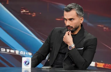 (ویدئو) توهین مثبت هجده محمدحسین میثاقی در تلویزیون با الهام از آهنگ رپر معروف محمدرضا شایع