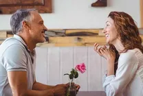 ۱۷ عبارت جایگزین برای استفاده به جای «دوستت دارم» 