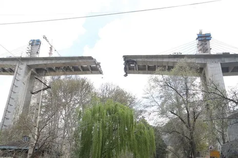 تصاویر جدید از پل B ۱ کرج پس از حمله آمریکایی - صهیونی