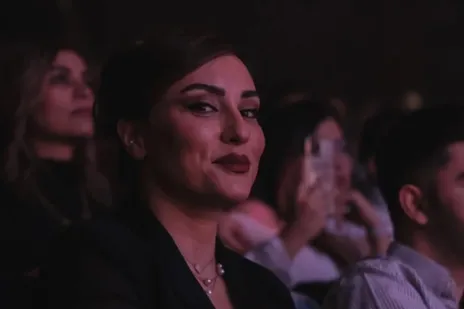 بیوگرافی لیلی بازرگان؛ از زندگی عاشقانه با شاهین نجفی تا سرقت ماشین، خیانت و زگیل تناسلی!