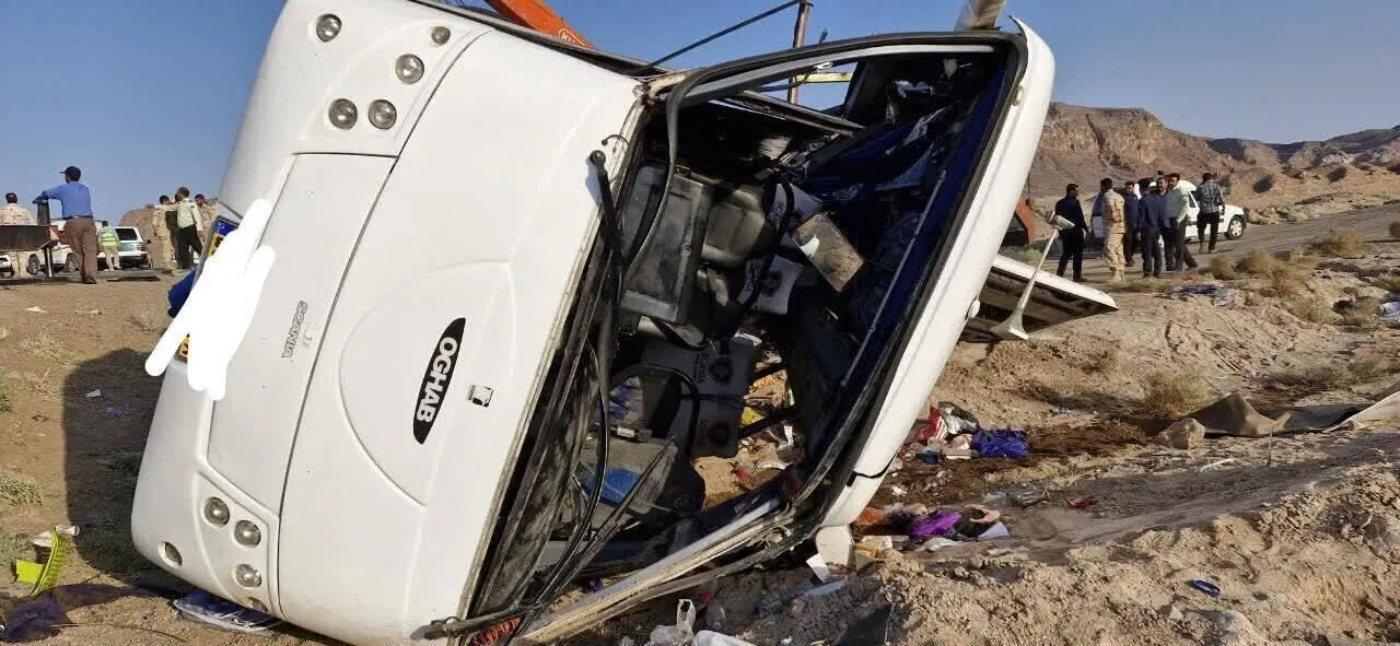 جزئیات واژگونی اتوبوس با ۲کشته و ۲۵مصدوم در اصفهان