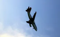 (ویدئو) لحظه سقوط یک هواپیمای مسافربری در هند