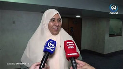 زن سیاستمداری که به خاطر صدا و چهره‌اش مشهور شد