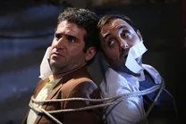 (ویدئو) بازداشت عجیب امیرحسین رستمی در کانادا