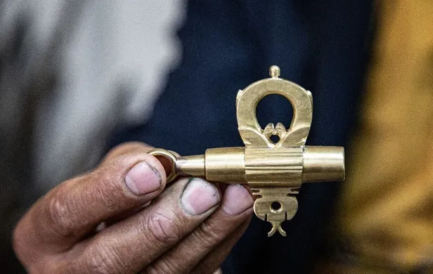 کلید کعبه در دست چه کسی‌ست و چرا این مسئولیت هرگز از این خاندان گرفته نشد؟