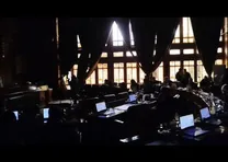 (ویدئو) قطع ناگهانی برق در جلسه شورای شهر تهران