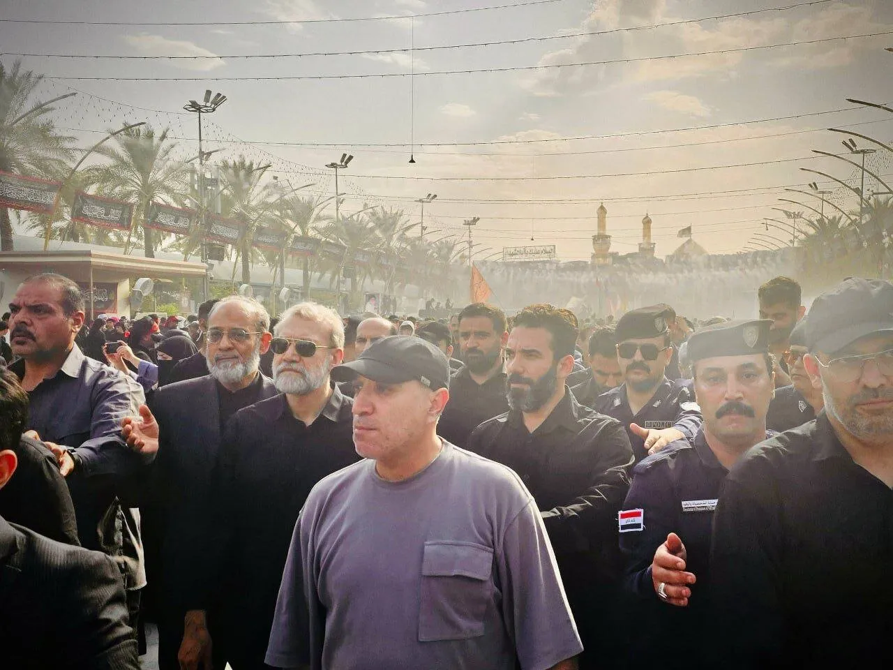 لاریجانی در حلقه محافظان عراقی در بین‌الحرمین