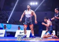 کشتی حسن یزدانی با عبدالرشید سعداله یف در فینال لیگ برتر کشتی ایران!