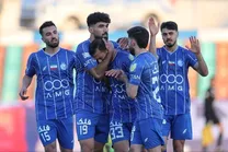 بازی‌های استقلال، سپاهان و تراکتور به تعویق افتاد