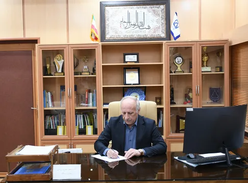 عذرخواهی رئیس دانشگاه سمنان از دانشجویان عراقی