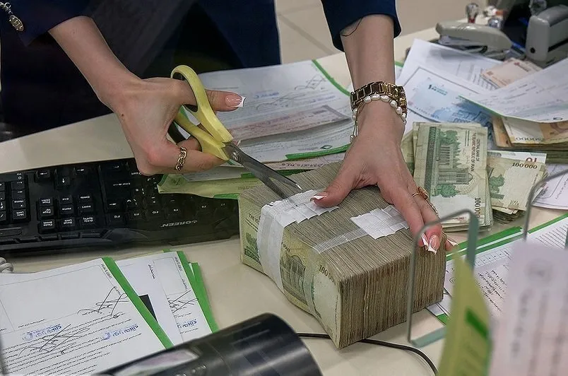 کارگران امسال چقدر عیدی می‌گیرند؟؛ حداقل و حداکثر عیدی کارگران چقدر است؟