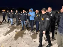 (ویدئو) آمریکایی‌ها، مادورو را در خیابان‌های نیویورک می‌گردانند و نشان مردم می‌دهند!