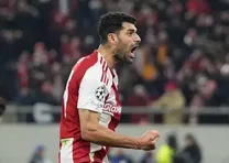 (ویدئو) گل زیبای طارمی؛ گل دوم المپیاکوس به بایرلورکوزن