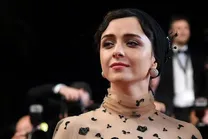 سندروم درس (Dress) بیماری مرموز ترانه عیلدوستی چیست؟ | این بیماری با بدن ترانه چه کرد و آیا درمان دارد؟