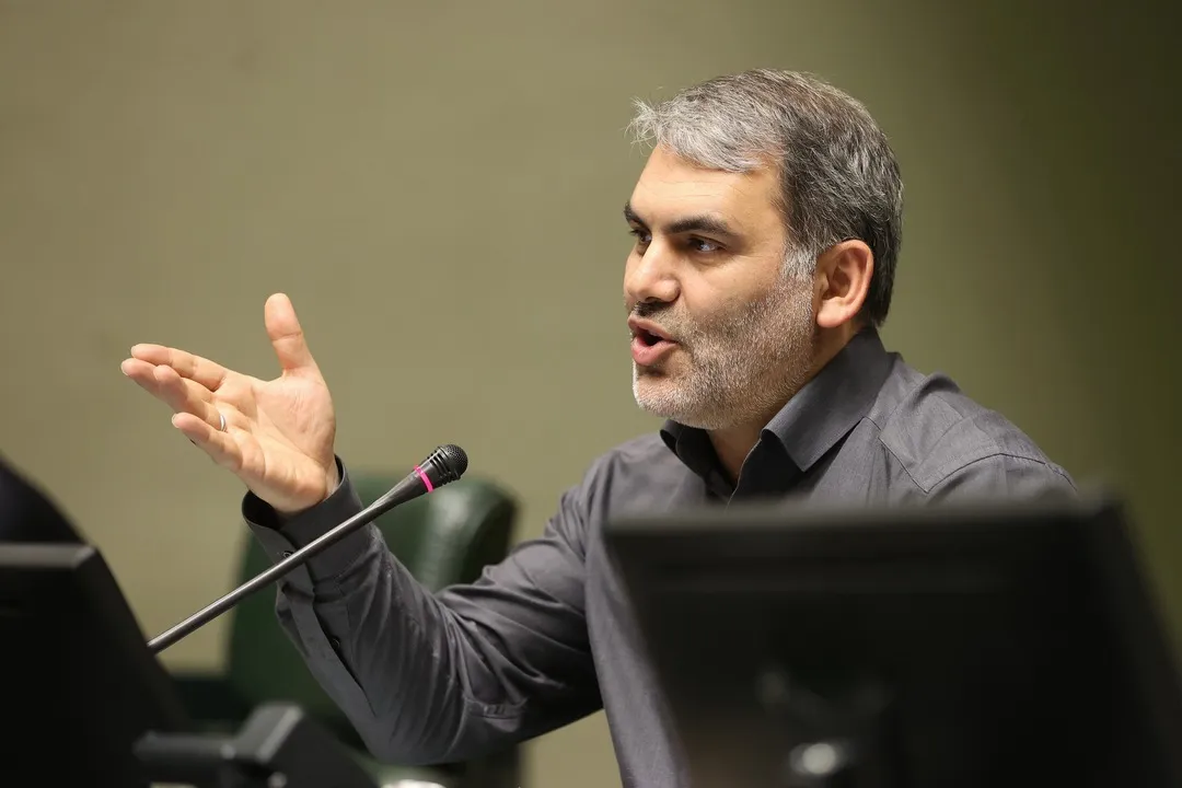 زنگنه، نماینده مجلس: تا یکی دو روز آینده رهبر جدید از بین دو گزینه انتخاب می‌شود