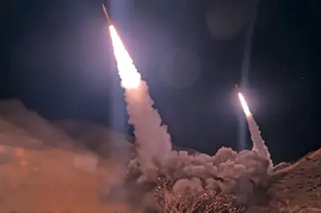 حمله موشکی به مقر وزارت جنگ اسرائیل