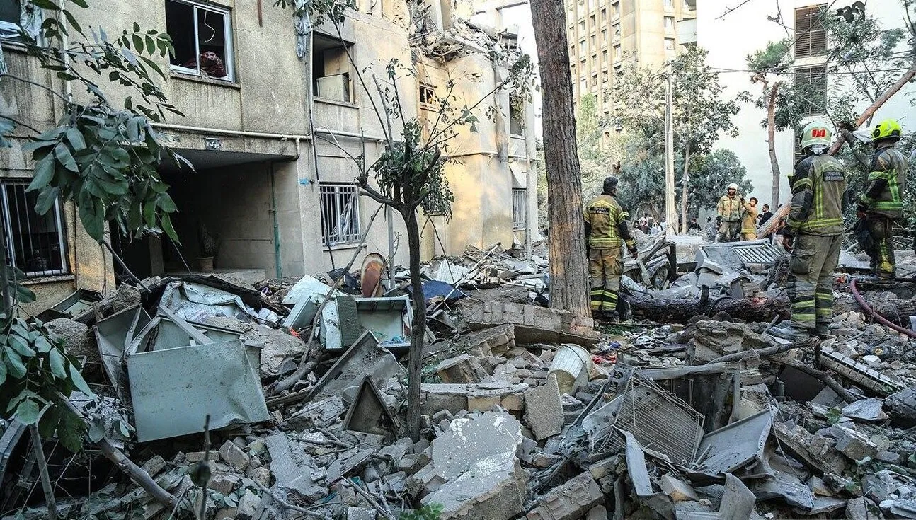 نشریه اسرائیلی: جنگ هنوز از دستور کار خارج نشده است/ درگیری تازه اسرائیل و ایران در راه است؟