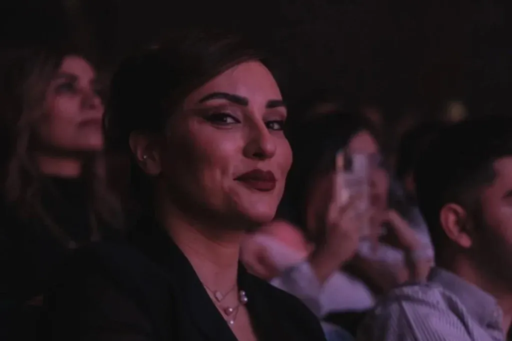 بیوگرافی لیلی بازرگان؛ از زندگی عاشقانه با شاهین نجفی تا سرقت ماشین، خیانت و زگیل تناسلی!