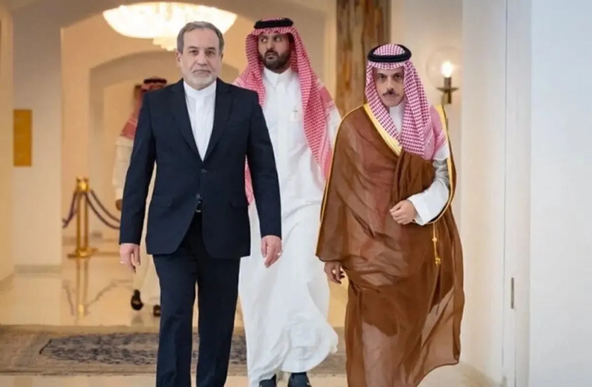 عراقچی با وزیر خارجه عربستان گفت‌و‌گو کرد