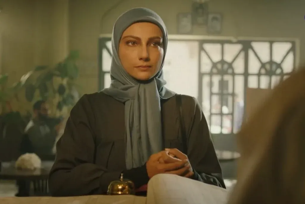 تصاویری از سریال دو نیمه ماه و برخی شات های جذاب این فیلم