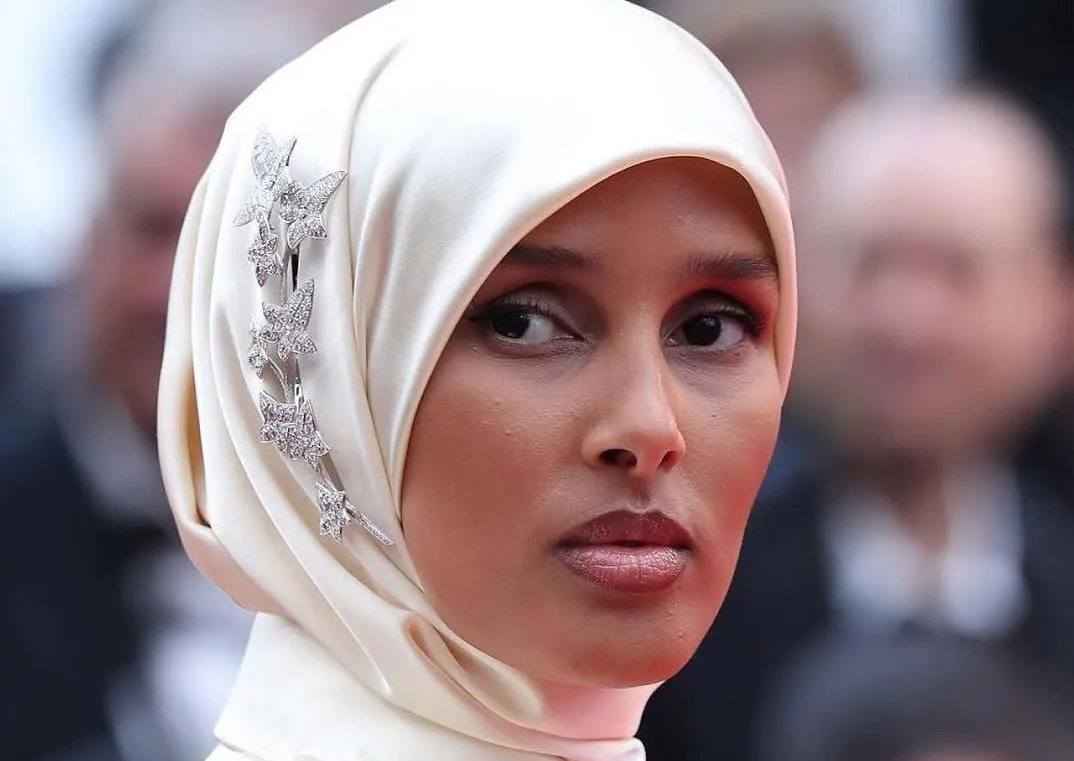 تصاویر مشهورترین مدل محجبه جهان در جشنواره کن