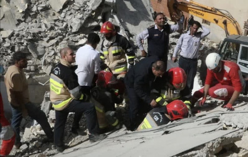 (ویدئو) لحظه نجات معجزه آسای «حلما» دختر یک‌ساله‌ تبریزی از زیر آوار