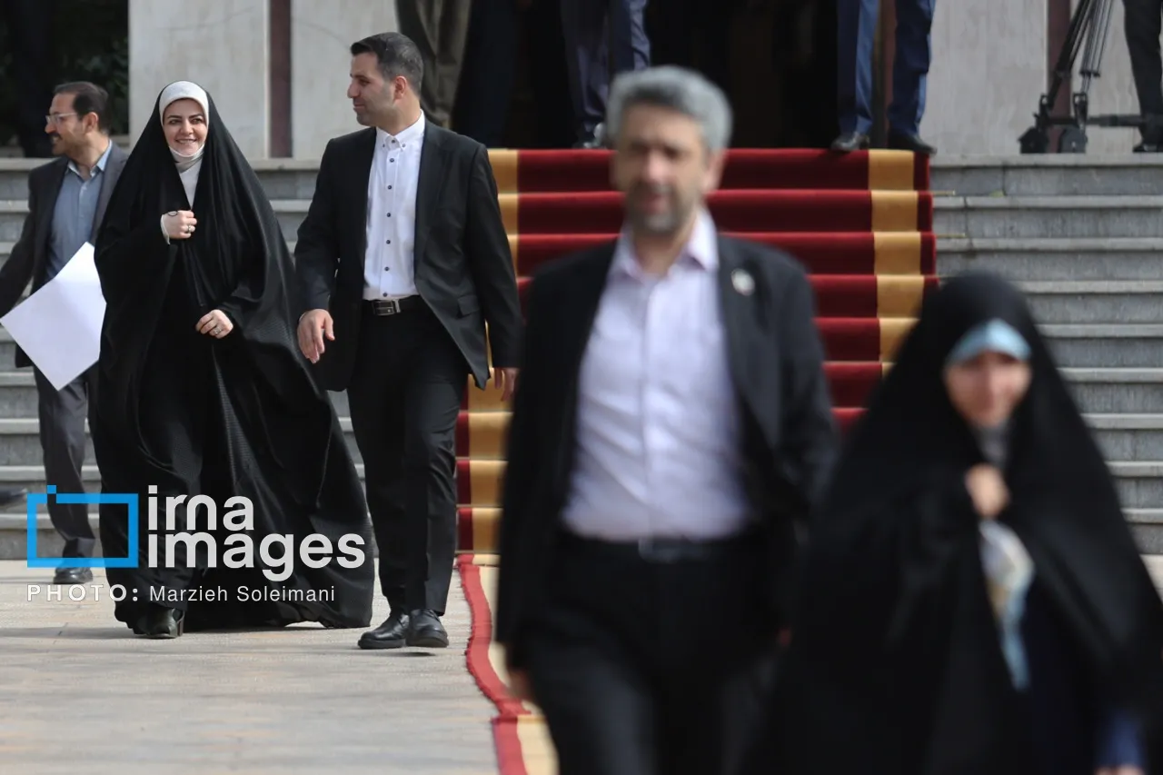 زهرا پزشکیان همراه پدرش عازم نیویورک شد؟