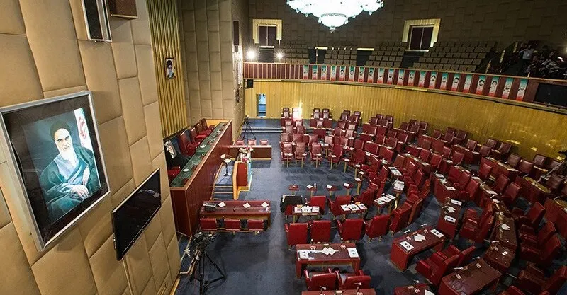 عضو مجلس خبرگان: تا ۲۴ ساعت آینده جلسهٔ انتخاب رهبر برگزار می‌شود