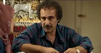 حمله کیهان به سریال پایتخت: صفات زشت را به افراد مذهبی نسبت دادند/ حمام رفتن زن ارسطو حیازدایی است