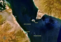 لحظه سرنگونی پهپاد عربستانی در آسمان یمن