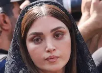 تغییر چهره بهنوش طباطبایی در مراسم تشییع اکبر عبدی خبرساز شد + تصاویر