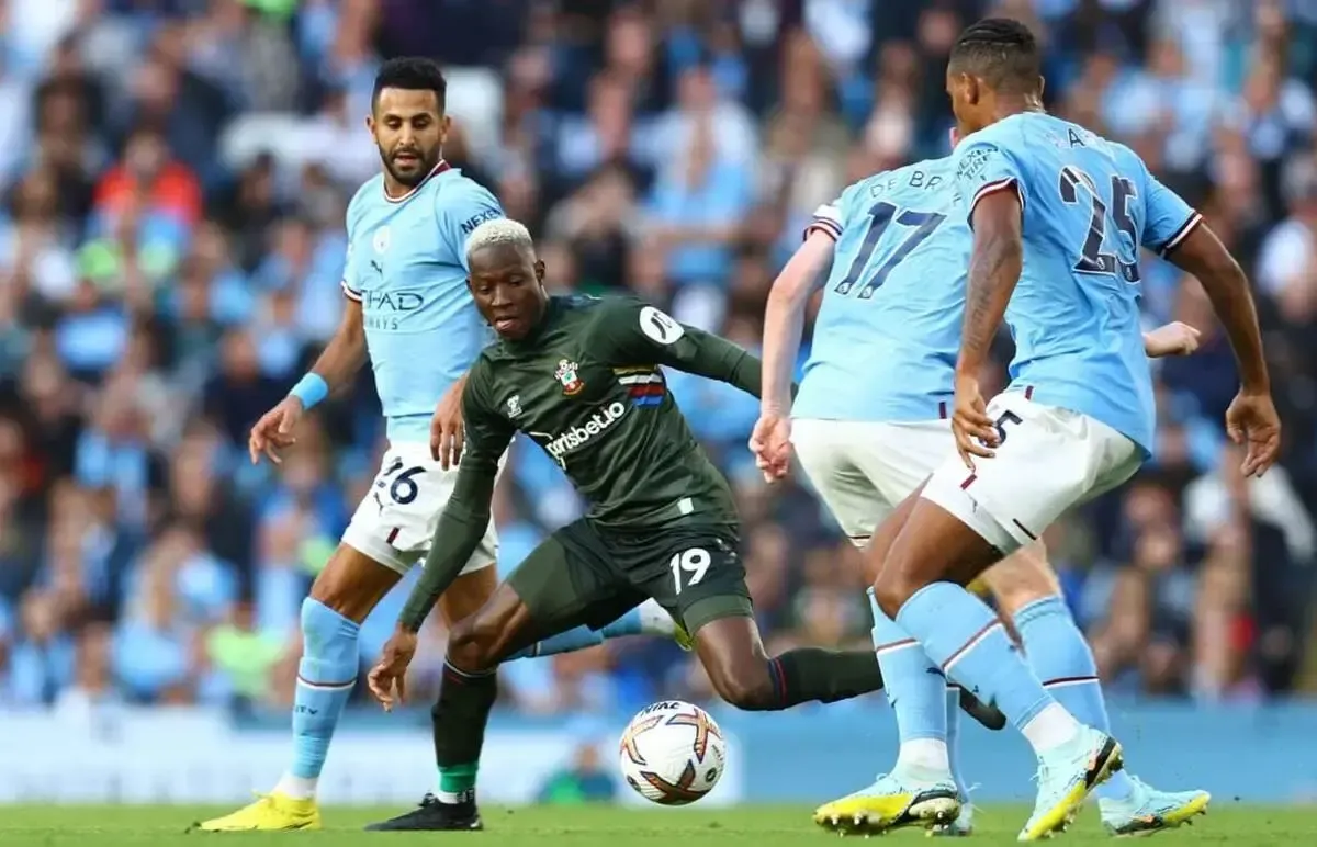 بازیکن گران‌تر ندارید برای پرسپولیس و استقلال بخریم؟