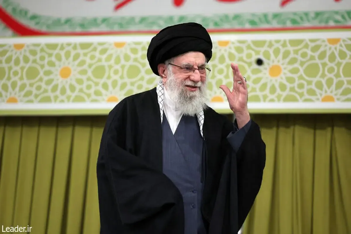 رهبر انقلاب: سردسته‌های اغتشاشات در بالا بردن تعداد جان‌باختگان موفق شدند، دل انسان برای این جوانان غافل و بی‌توجه می‌سوزد