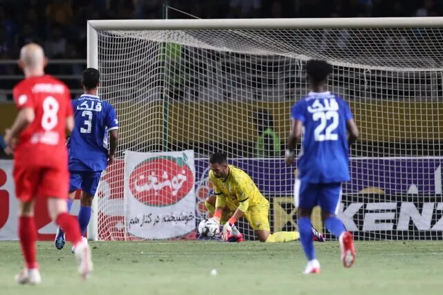 اتفاق عجیب؛ ۲ بازیکن خارجی استقلال به ایران برنگشتند