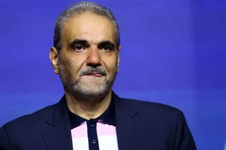 (ویدئو) جواد خیابانی در یک برنامه فوتبالی قهر کرد و رفت!